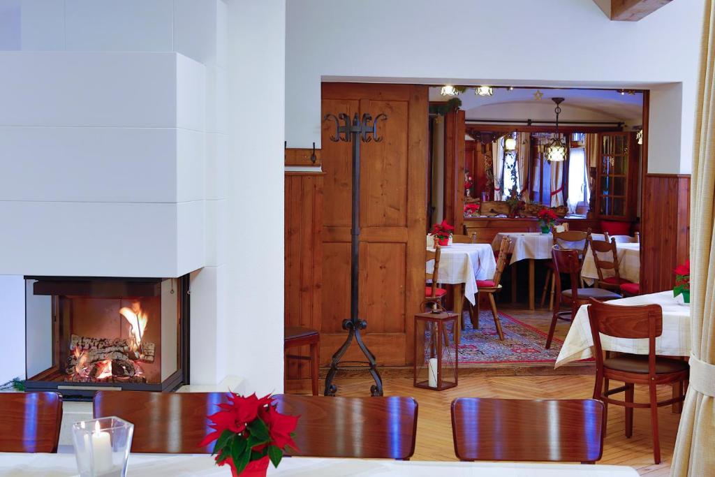 Gasthof Zum Goldenen Kreuz Wilhelmsdorf  Екстер'єр фото